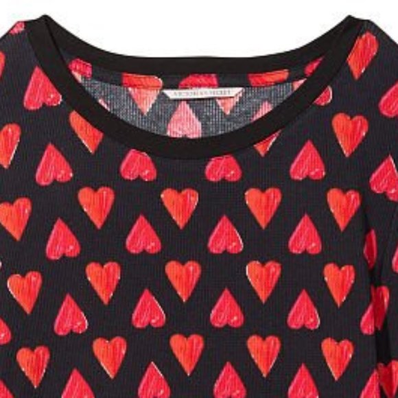 Hearts ❤️ VS XL Thermal Sleepshirt Black Heart Perfect for Valentine’s Day NWT - Picture 2 of 15